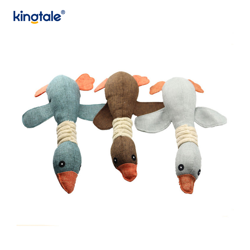 Pet Plush Bréagán Squeaking Gé Friotaíocht in aghaidh Bite le haghaidh Fiacla a Ghlanadh