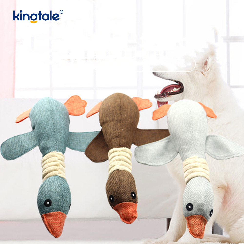 Pet Plush Bréagán Squeaking Gé Friotaíocht in aghaidh Bite le haghaidh Fiacla a Ghlanadh