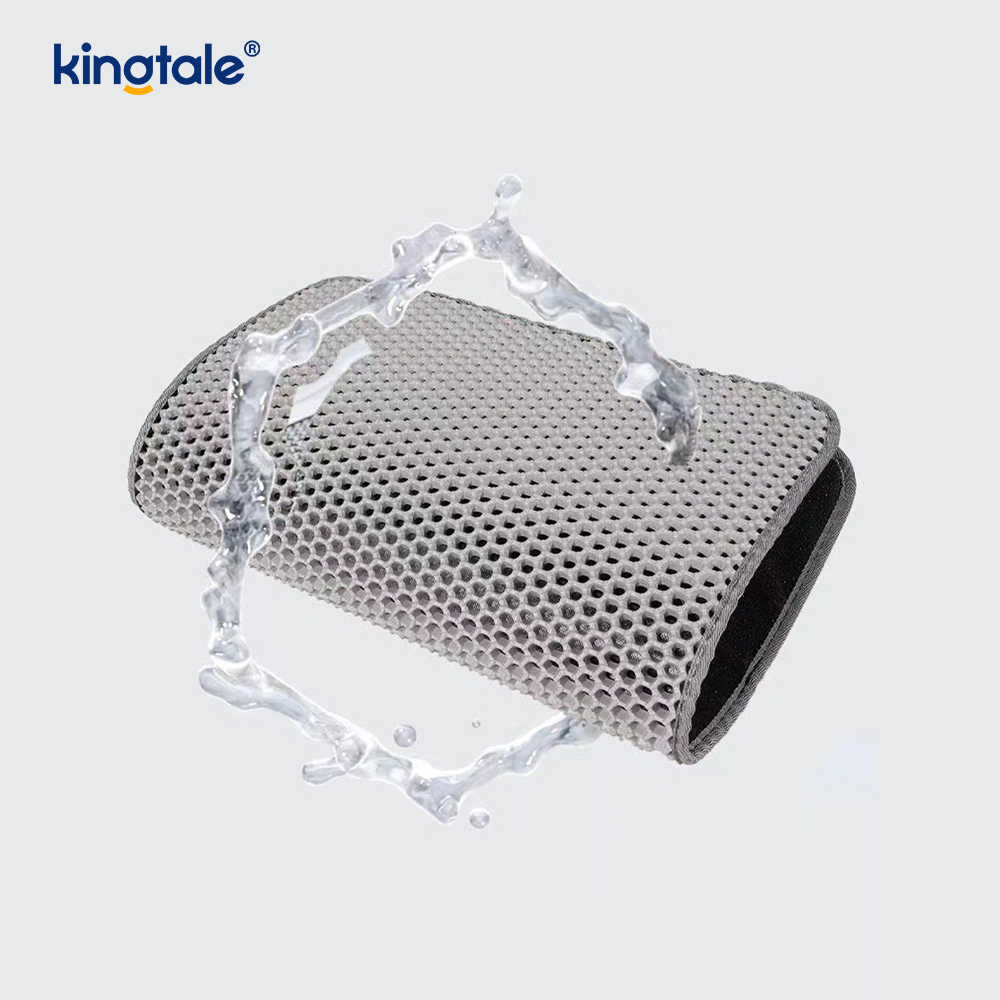 Uasghrádú Mat Bruscair Cat Ciseal Cúil Uiscedhíonach Leakproof