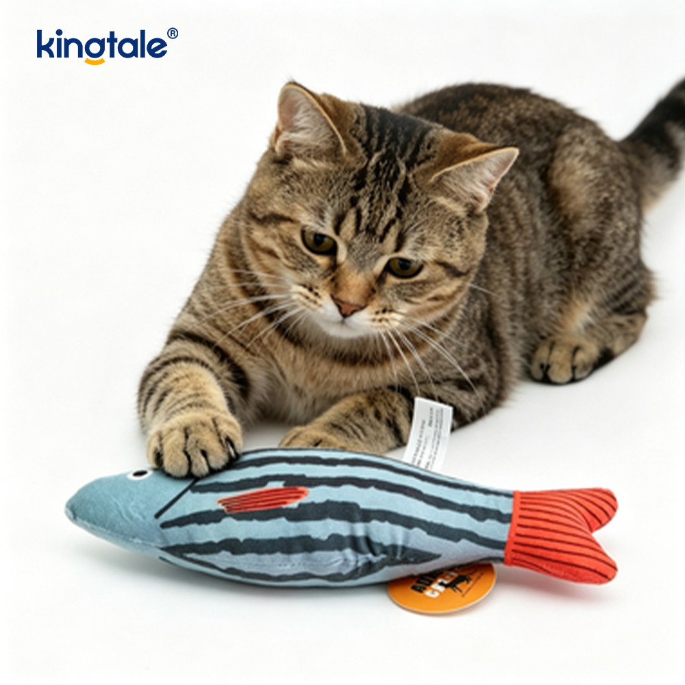 Bréagáin Cat Squeaky Catnip Durable le hÉisc Réalaíoch Éagsúla